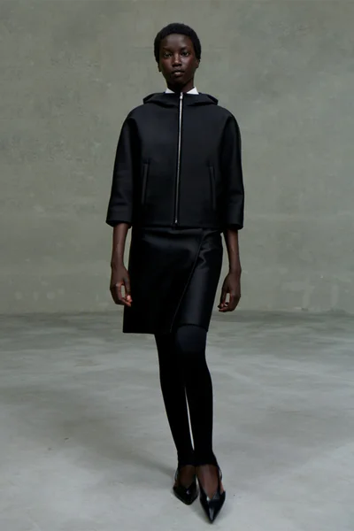 Look 10